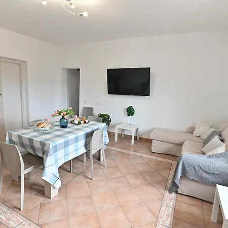 Izzhome The King Appartement Pula